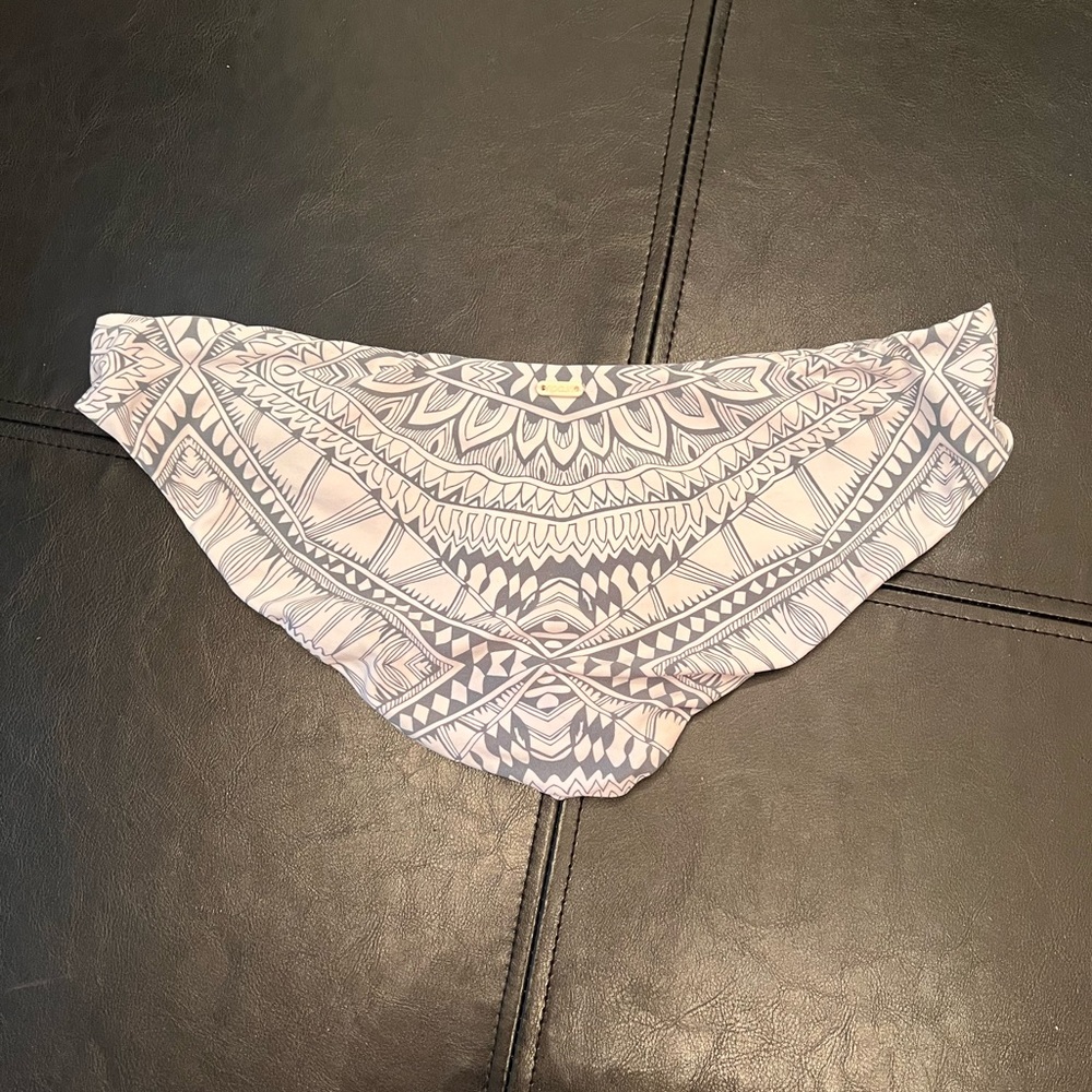 Rip Curl Reversible Bottom - image 1